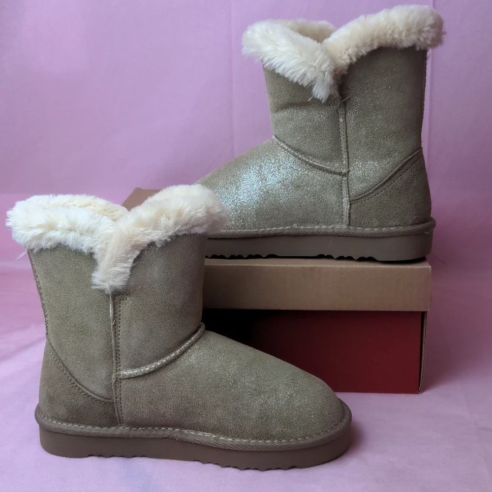 Style & Co Tiny 2 Gold Shimmer Genuine Suede Upper Winter Boots size 6